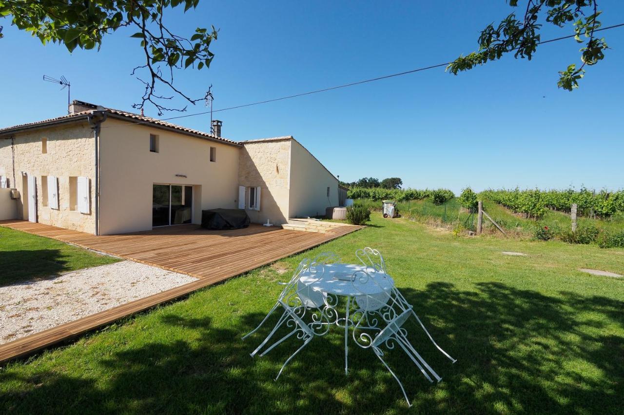 Вилла Le Clos De La Chataignere Verac Экстерьер фото